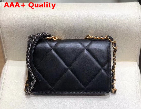 Chanel 19 Wallet On Chain Lambskin Gold Tone Silver Tone and Ruthenium Finish Metal Black AP0957 Replica