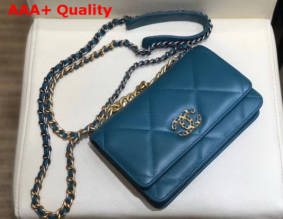 Chanel 19 Wallet On Chain Lambskin Gold Tone Silver Tone and Ruthenium Finish Metal Blue AP0957 Replica