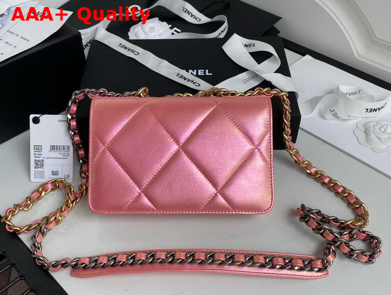 Chanel 19 Wallet On Chain Pearl Pink Replica