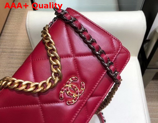 Chanel 19 Wallet On Chain Shiny Goatskin Gold Tone Silver Tone and Ruthenium Finish Metal Red AP0957 Replica