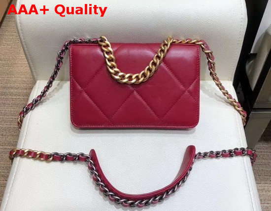 Chanel 19 Wallet On Chain Shiny Goatskin Gold Tone Silver Tone and Ruthenium Finish Metal Red AP0957 Replica