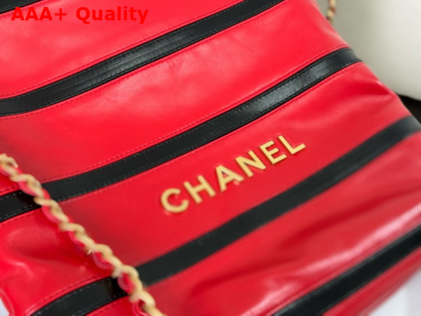 Chanel 22 Backpack Shiny Calfskin Calfskin Gold Tone Metal Red and Black Ref AS3859 Replica