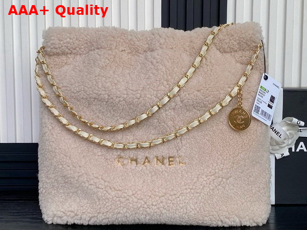 Chanel 22 Handbag in Ecru Shearling Lambskin Gold Tone Metal AS3261 Replica