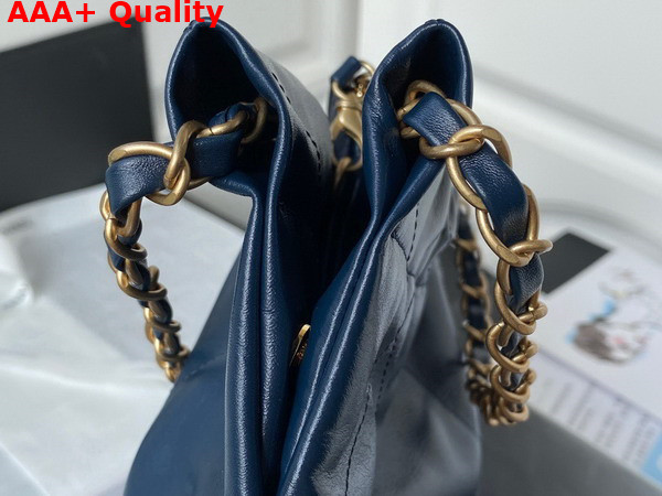 Chanel 22 Handbag in Navy Blue Shiny Calfskin Gold Tone Metal AS3261 Replica