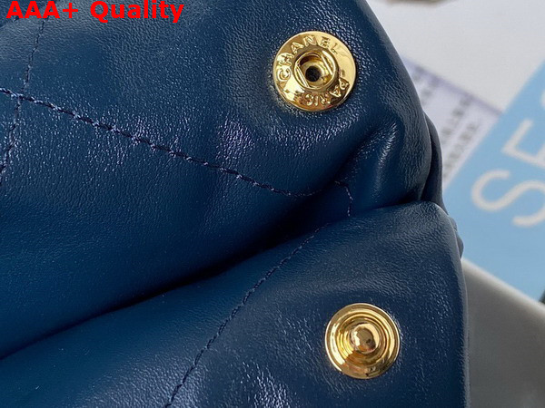 Chanel 22 Handbag in Navy Blue Shiny Calfskin Gold Tone Metal AS3261 Replica