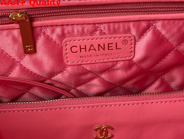 Chanel 22 Handbag in Pink Shiny Calfskin Gold Tone Metal AS3261 Replica