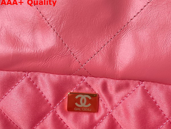 Chanel 22 Handbag in Pink Shiny Calfskin Gold Tone Metal AS3261 Replica