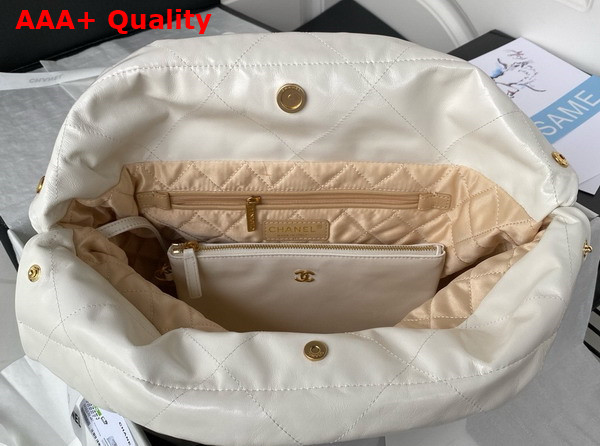 Chanel 22 Handbag in White Shiny Calfskin Gold Tone and Lacquered Metal AS3261 Replica