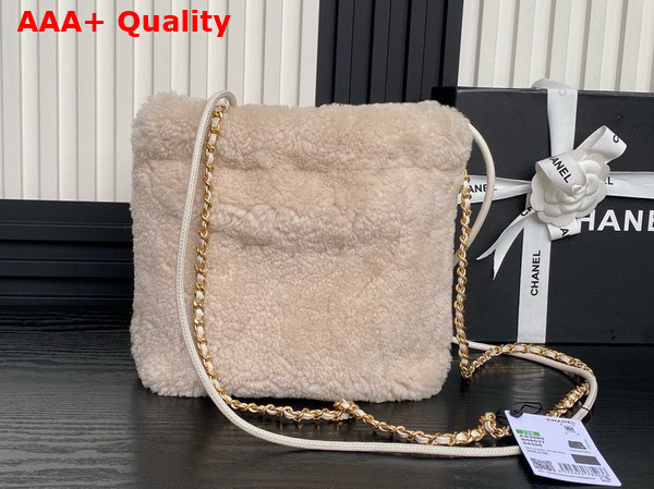 Chanel 22 Mini Handbag Shearling Lambskin Gold Tone Metal Ecru AS3980 Replica