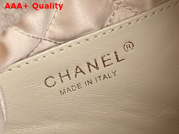 Chanel 22 Mini Handbag Shearling Lambskin Gold Tone Metal Ecru AS3980 Replica