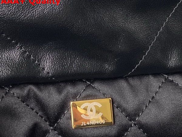 Chanel 22 Small Handbag in Black Shiny Calfskin Gold Tone Metal AS3260 Replica