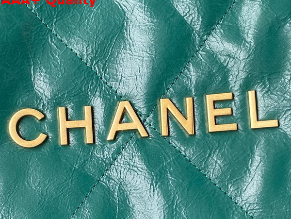 Chanel 22 Small Handbag in Green Shiny Calfskin Gold Tone Metal AS3260 Replica