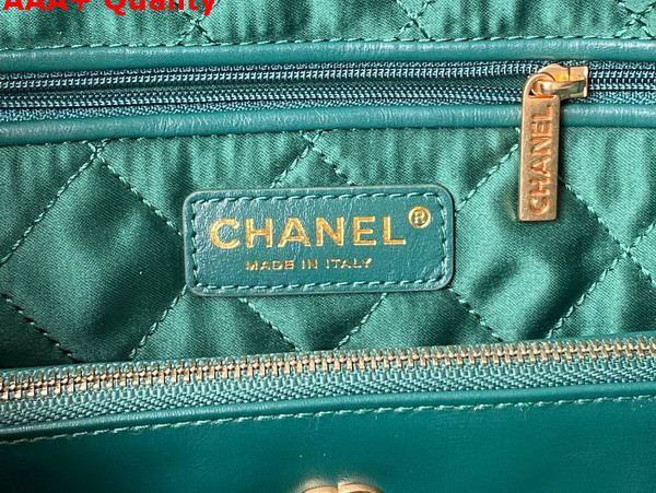 Chanel 22 Small Handbag in Green Shiny Calfskin Gold Tone Metal AS3260 Replica