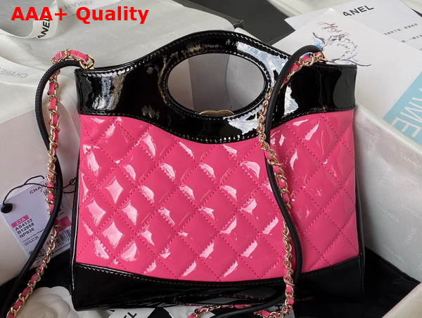 Chanel 31 Small Shopping Bag in Fuchsia and Black Patent Leather Replica