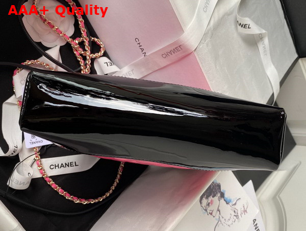 Chanel 31 Small Shopping Bag in Fuchsia and Black Patent Leather Replica