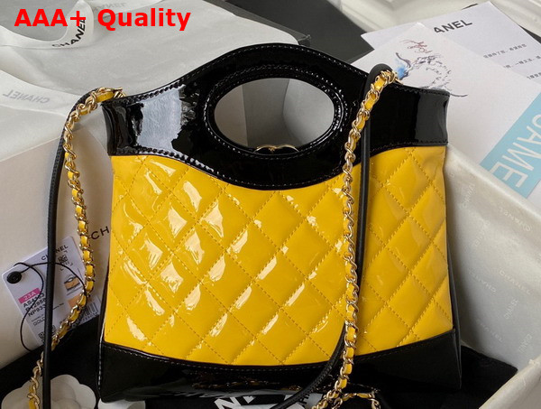 Chanel 31 Small Shopping Bag in Yellow and Black Patent Leather Replica