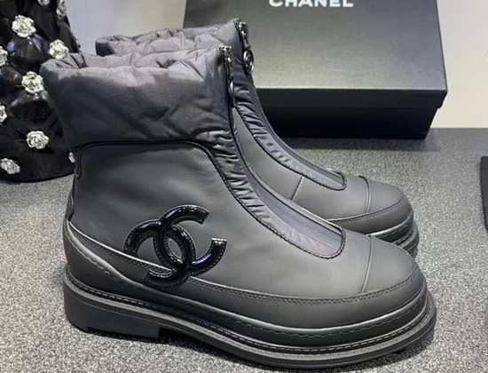 Chanel Ankle Boots in Black Calfskin and Shearling Sheepskin Lining