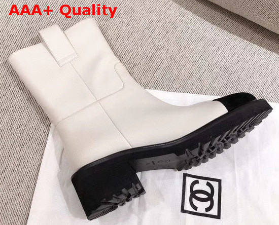 Chanel Ankle Boots in Ivory Calfskin with Gold Metal Logo G36749 Replica