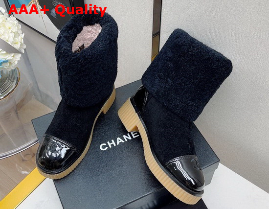 Chanel Ankle Boots in Navy Blue Suede and Shearling Replica