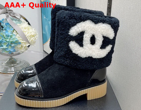 Chanel Ankle Boots in Navy Blue Suede and Shearling Replica