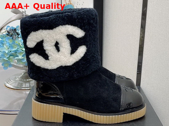 Chanel Ankle Boots in Navy Blue Suede and Shearling Replica