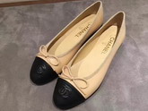 Chanel Ballerinas Lambskin Beige and Black For Sale