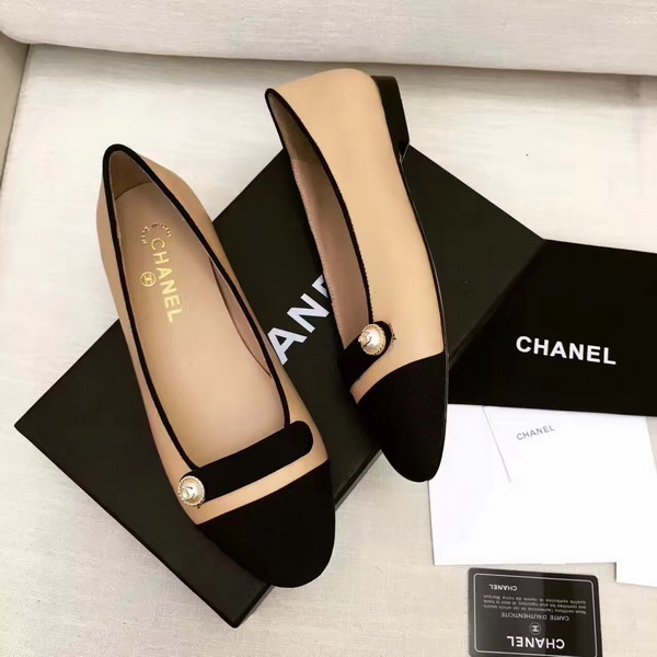 Chanel Ballerinas Lambskin and Grosgrain Beige and Black For Sale