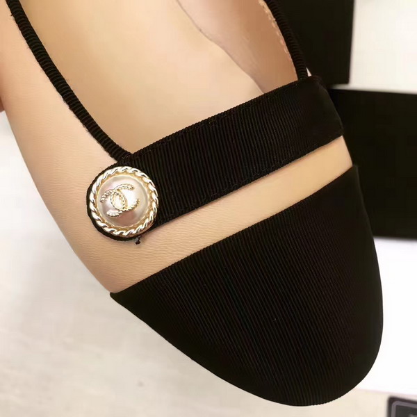 Chanel Ballerinas Lambskin and Grosgrain Beige and Black For Sale