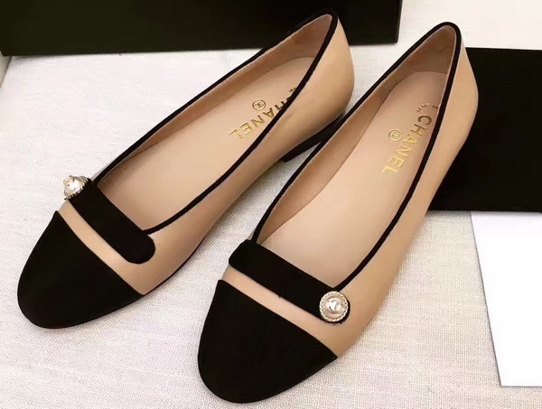 Chanel Ballerinas Lambskin and Grosgrain Beige and Black For Sale