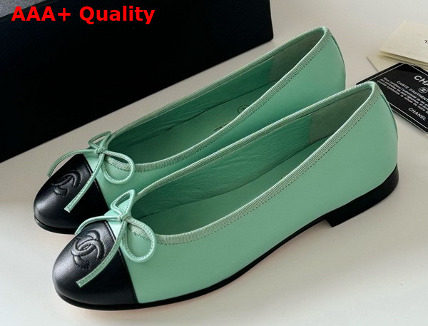 Chanel Ballet Flats in Lambskin Green and Black Replica