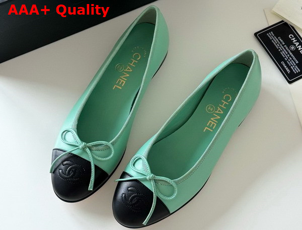 Chanel Ballet Flats in Lambskin Green and Black Replica