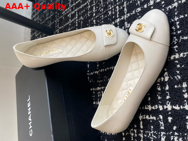 Chanel Ballet Flats in White Lambskin G45879 Replica