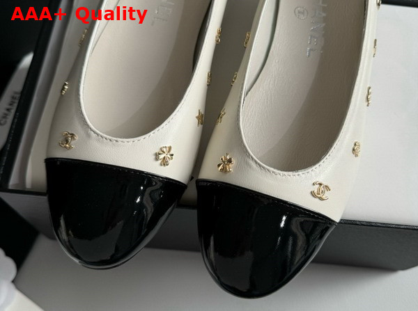 Chanel Ballet Flats in White Lambskin and Black Patent Calfskin with Allover Chanel Monogram Metals Replica