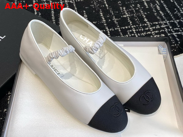 Chanel Ballet Flats in White Lambskin and Grosgrain Replica