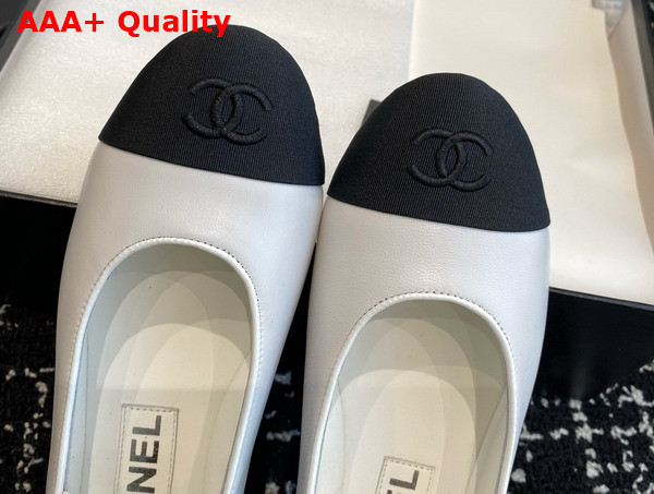 Chanel Ballet Flats in White Lambskin and Grosgrain Replica