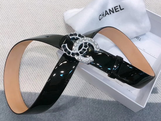 Chanel Belt in Black Patent Leather with Silver Pearl and Chain CC Buckle