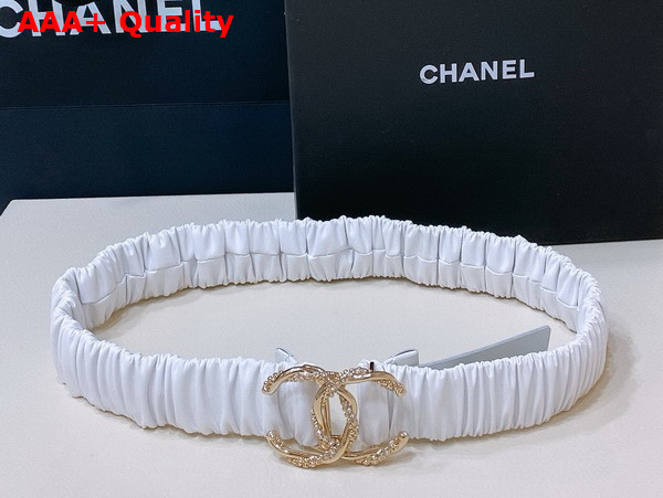 Chanel Belt in White Lambskin Gold Tone Metal and Strass AA8934 Replica