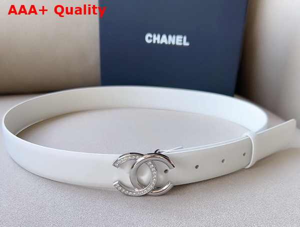 Chanel Belt in White Smooth Leather with Silver CC Belt Buckle Replica