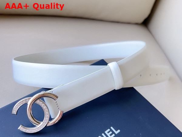 Chanel Belt in White Smooth Leather with Silver CC Belt Buckle Replica