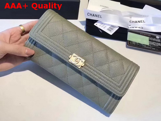 Chanel Boy Chanel Flap Wallet in Green Grained Calfskin Replica