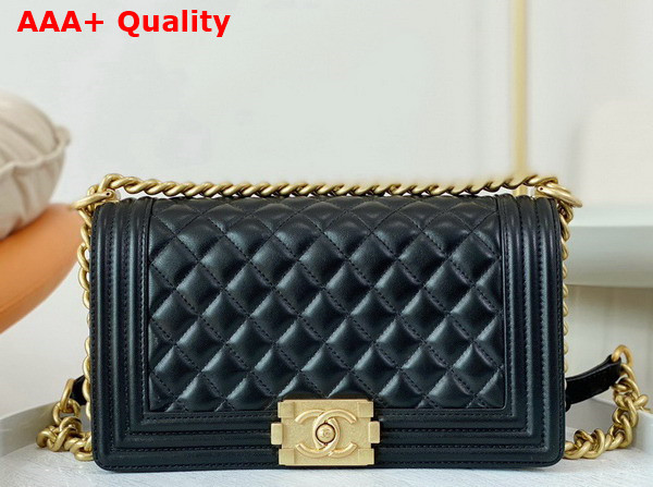 Chanel Boy Chanel Handbag Lambskin Gold Tone Metal Black Ref A67086 Replica