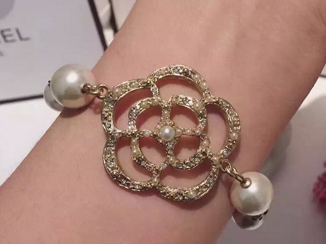 Chanel Bracelet 002 for Sale