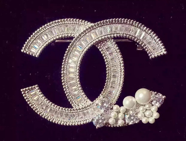 Chanel Brooch 006 for Sale