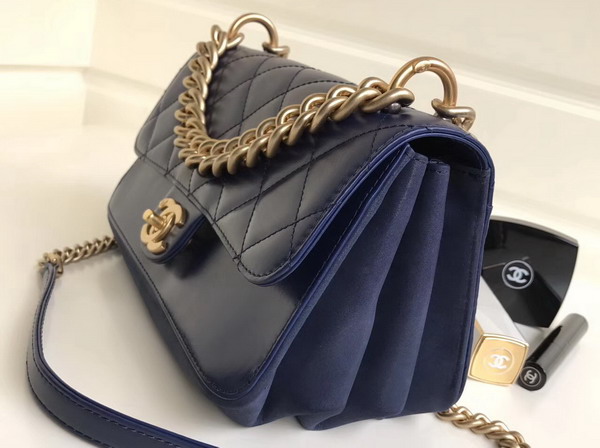 Chanel Calfskin Cosmopolite Flap Bag in Navy Blue For Sale