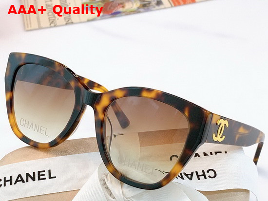 Chanel Cat Eye Sunglasses in White Acetate Replica