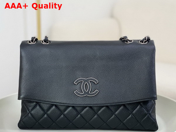 Chanel Chain Shoulder Bag in Black Grained Calfskin Replica