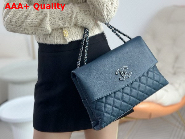 Chanel Chain Shoulder Bag in Blue Grained Calfskin Replica