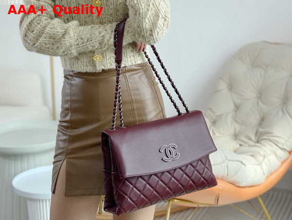 Chanel Chain Shoulder Bag in Burgundy Grained Calfskin Replica