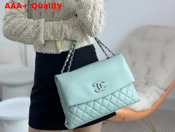 Chanel Chain Shoulder Bag in Turquoise Grained Calfskin Replica