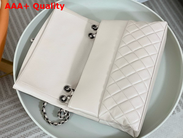 Chanel Chain Shoulder Bag in White Grained Calfskin Replica